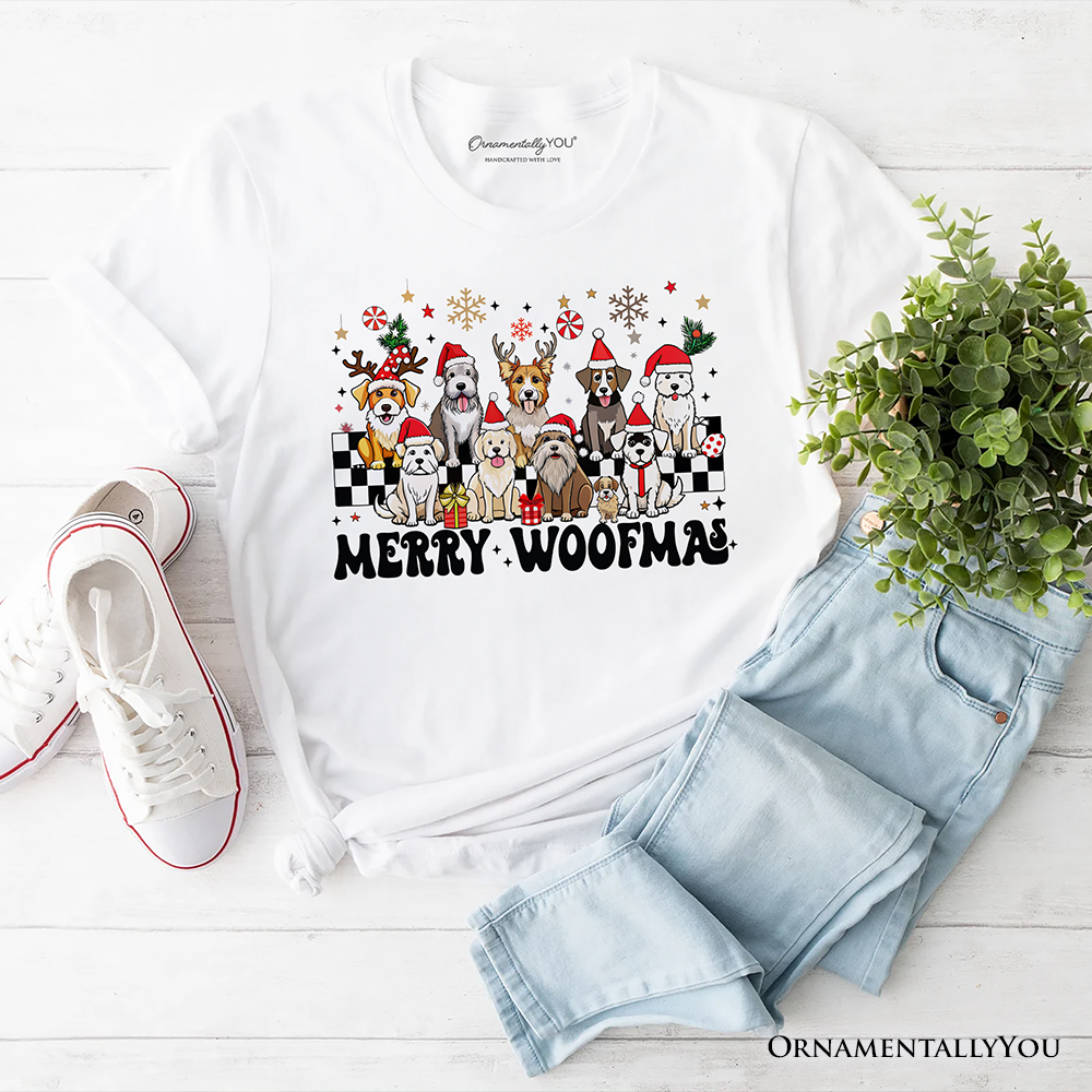 Merry Woofmas Dog Mama T‑Shirt, Dogs With Santa Hats Christmas Tee