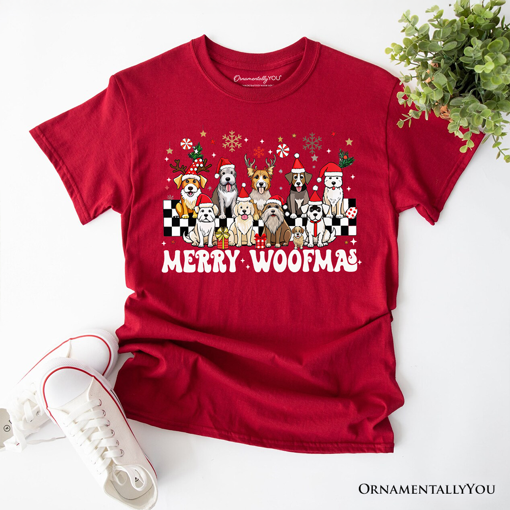 Merry Woofmas Dog Mama T‑Shirt, Dogs With Santa Hats Christmas Tee