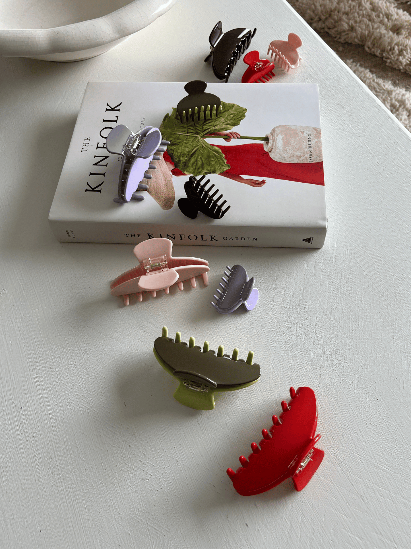 Medium Hair Claw - Cherry