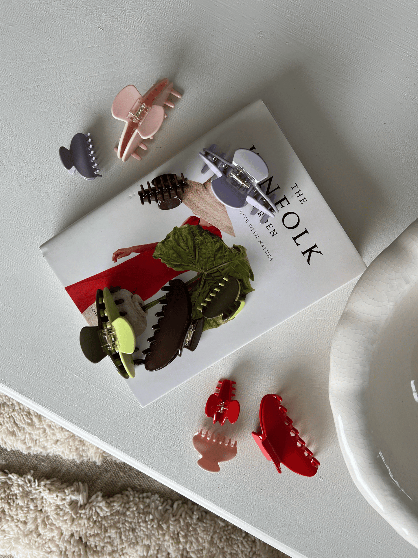 Medium Hair Claw - Cherry