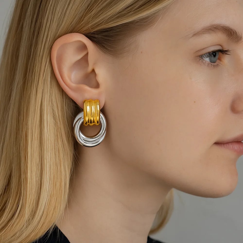 Luna Link Mixed Metal Two-Tone Earrings – Retro-Chic Circle Drops