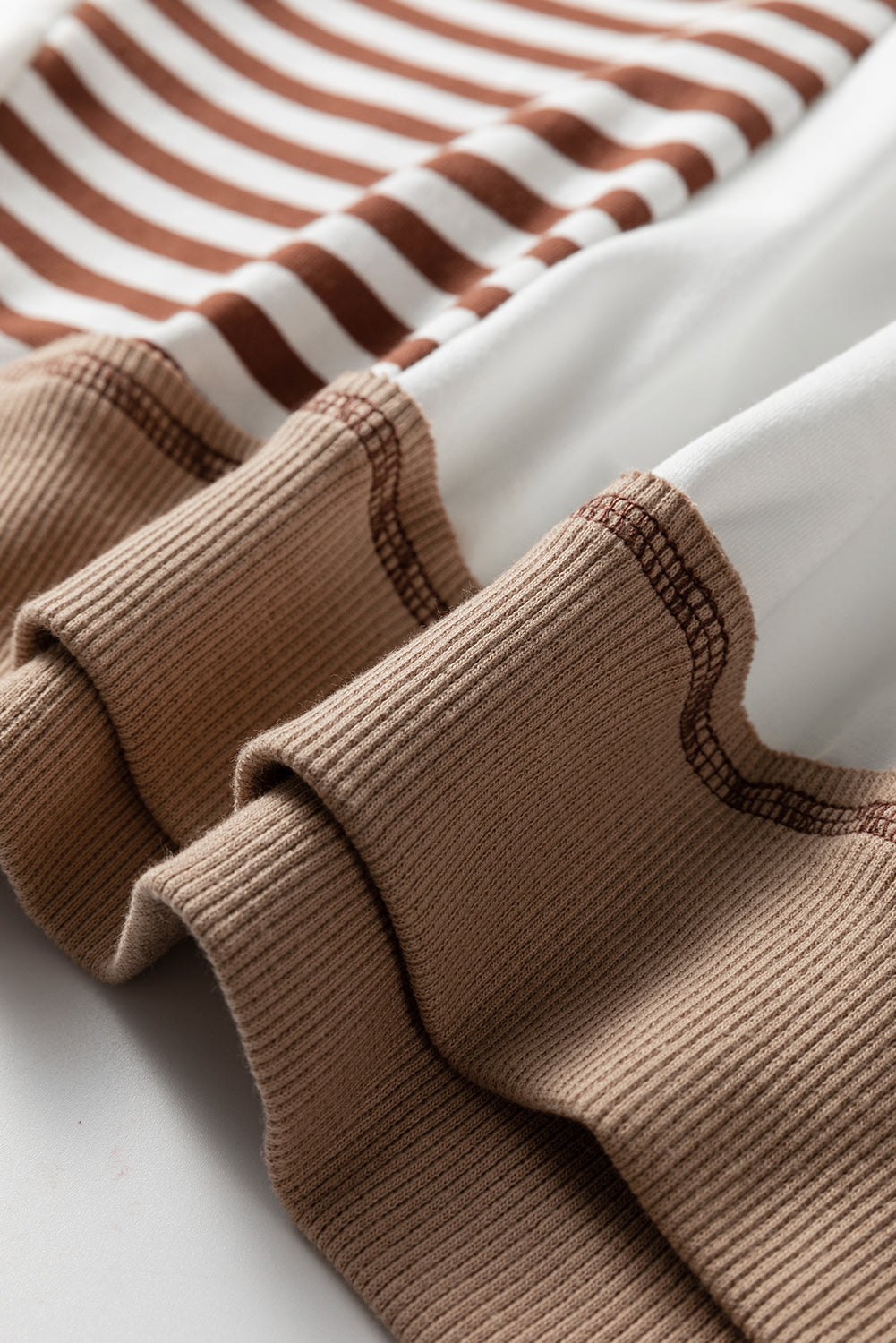 Zyla Contrast Stitching Oversize Sweatshirt