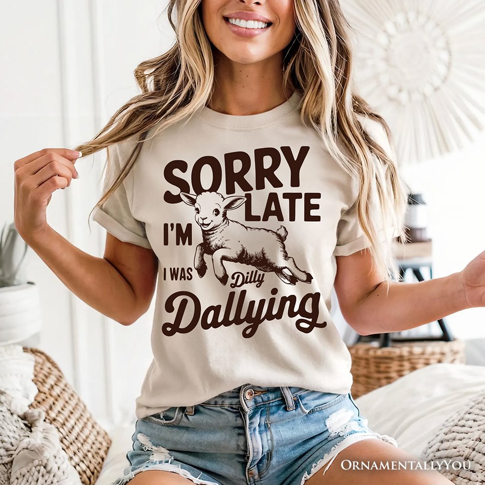 Sorry I'm Late Funny Lamb T-Shirt, Retro Dilly Dallying White and Natural Tee for Quirky Women