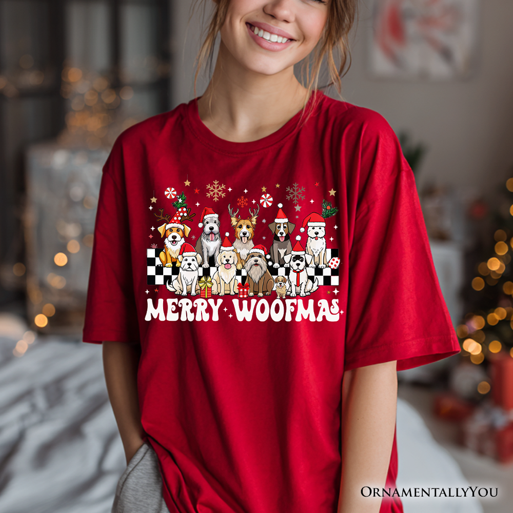 Merry Woofmas Dog Mama T‑Shirt, Dogs With Santa Hats Christmas Tee