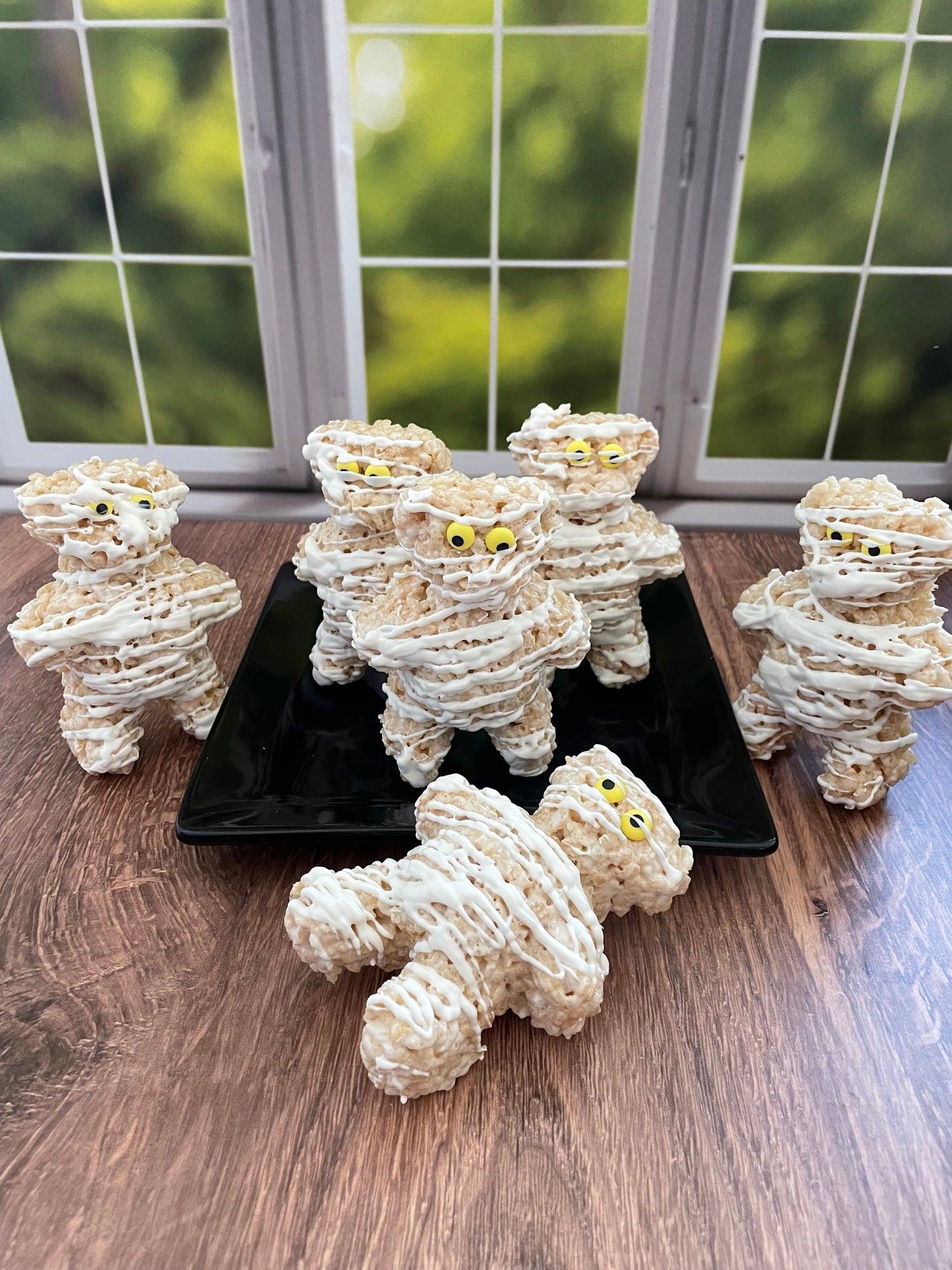 Halloween "Mummy" Bear Rice Crispie Treats