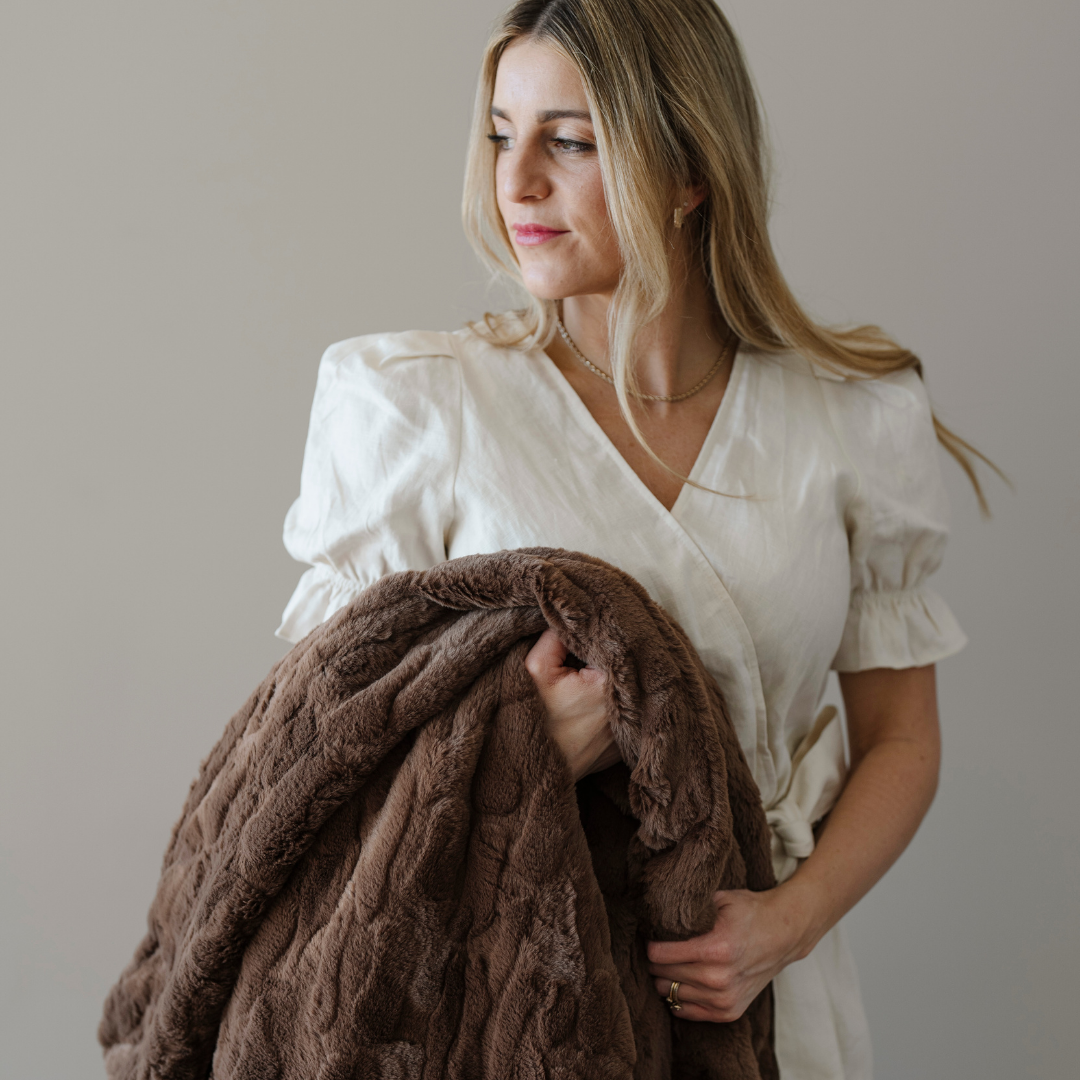 PATTERNED FAUX FUR XL THROW BLANKETS