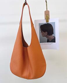 Minimal Soft Shoulder Bag