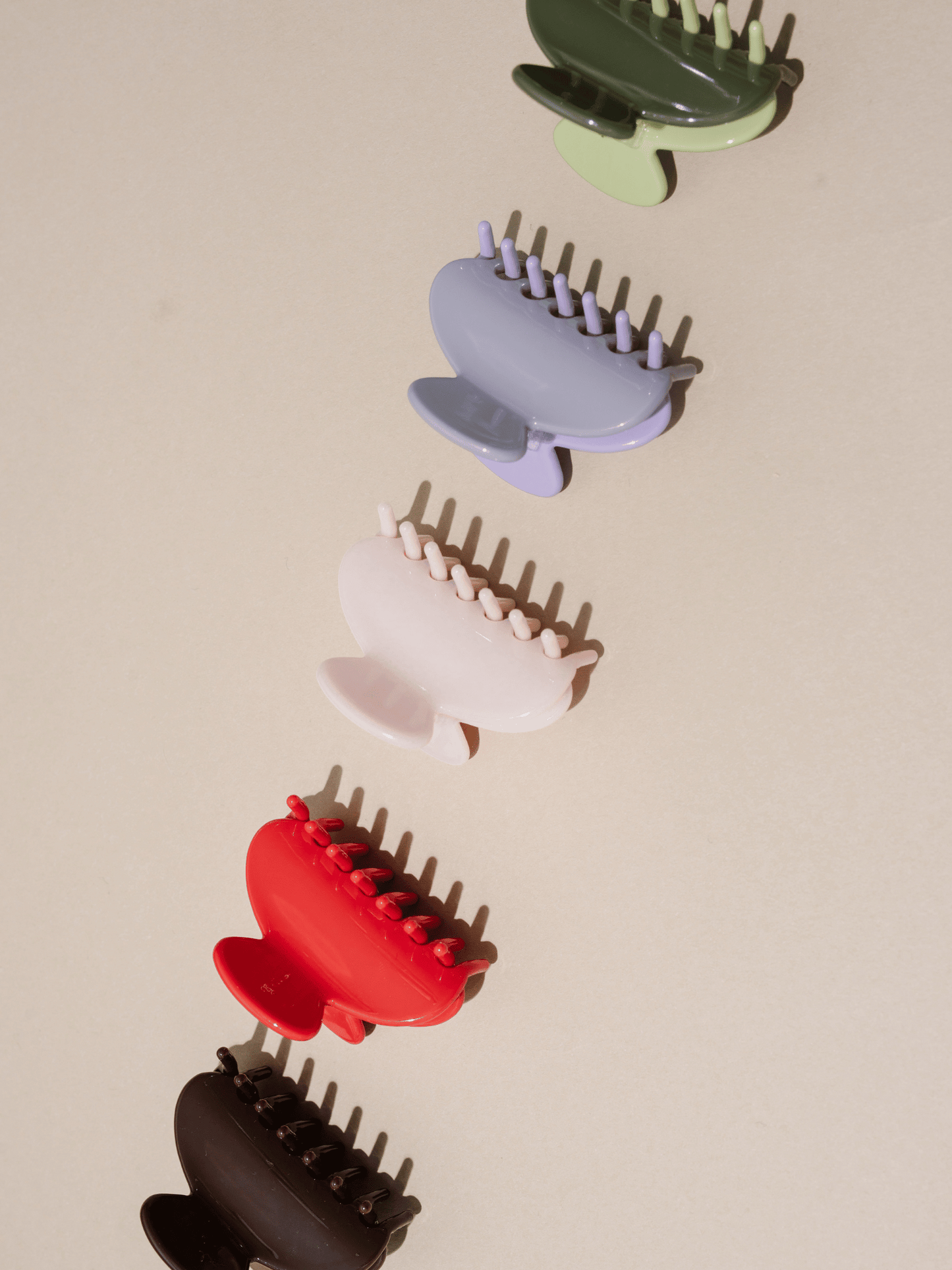 Small Hair Claw - Cherry