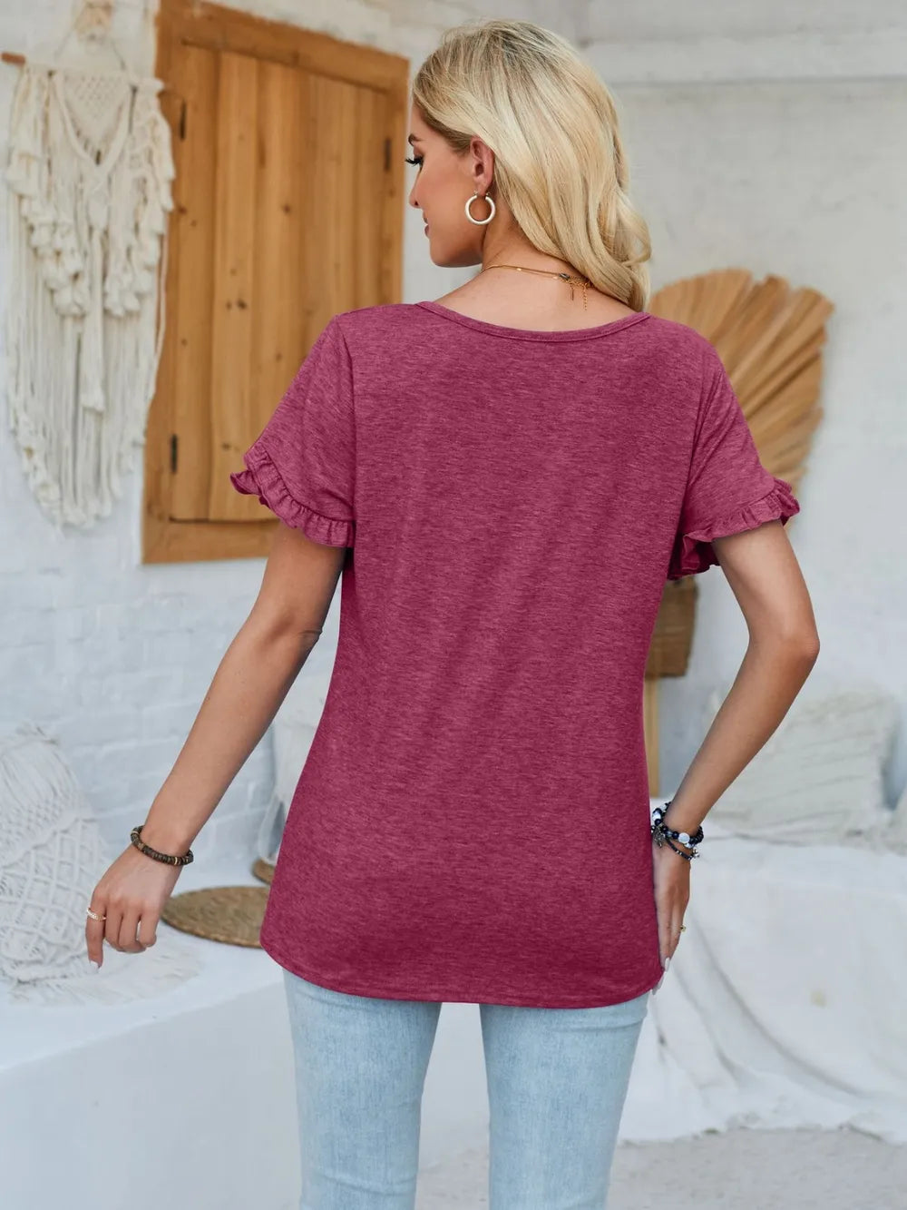 b4272ef8-5485-42c9-b196-073992833861-Max