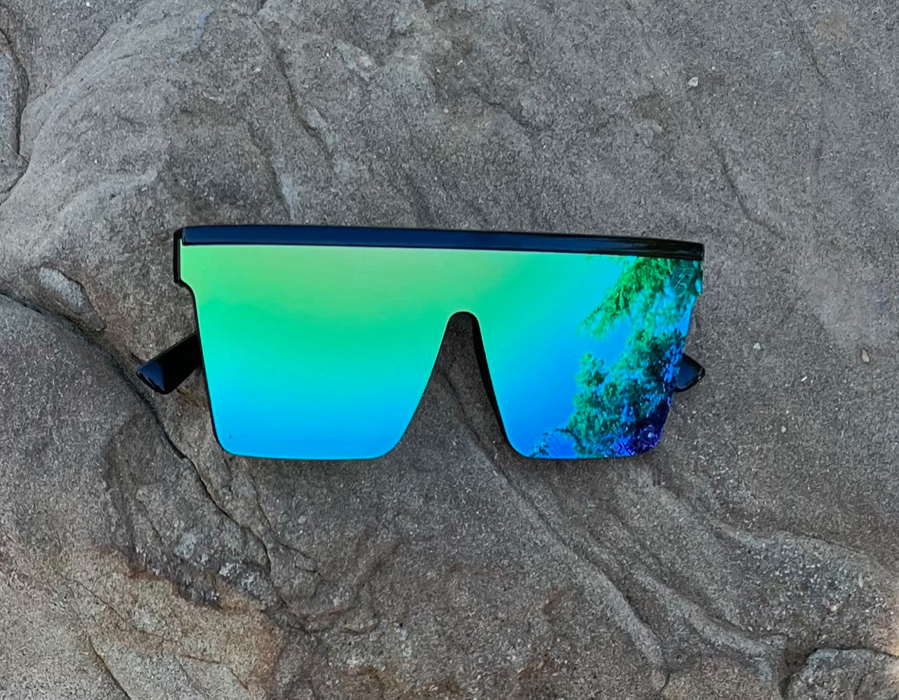 Afterhour Rainbow Lens