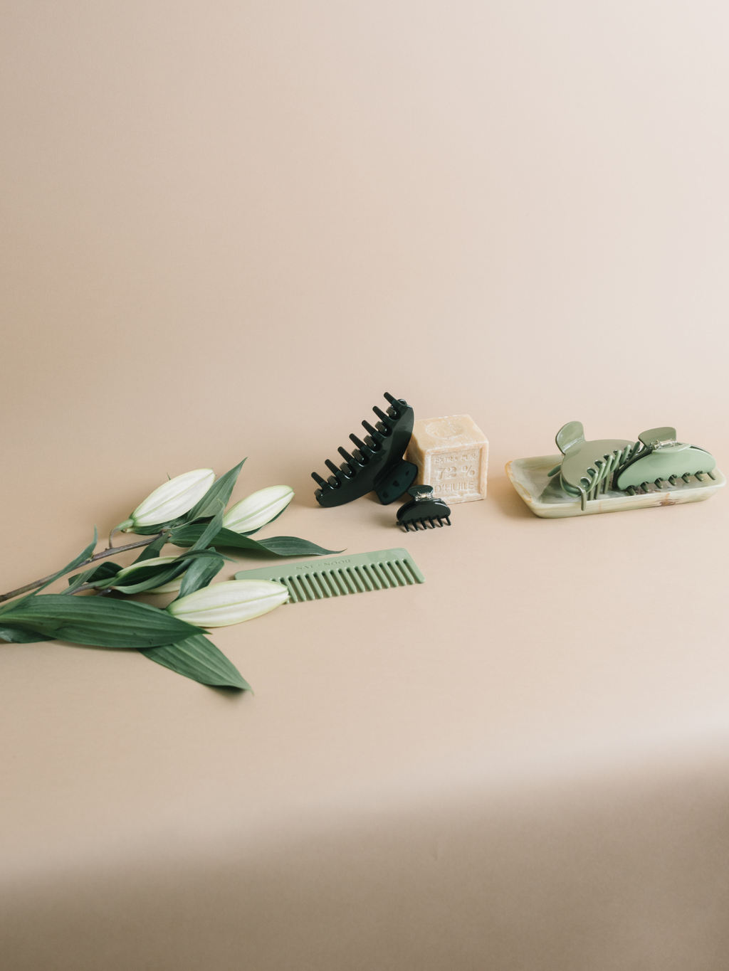 Medium Hair Claw - Mint